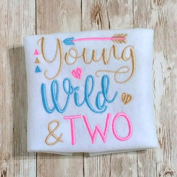 Embroidered Personalized Kid's T-shirt - Picture 1 of 1